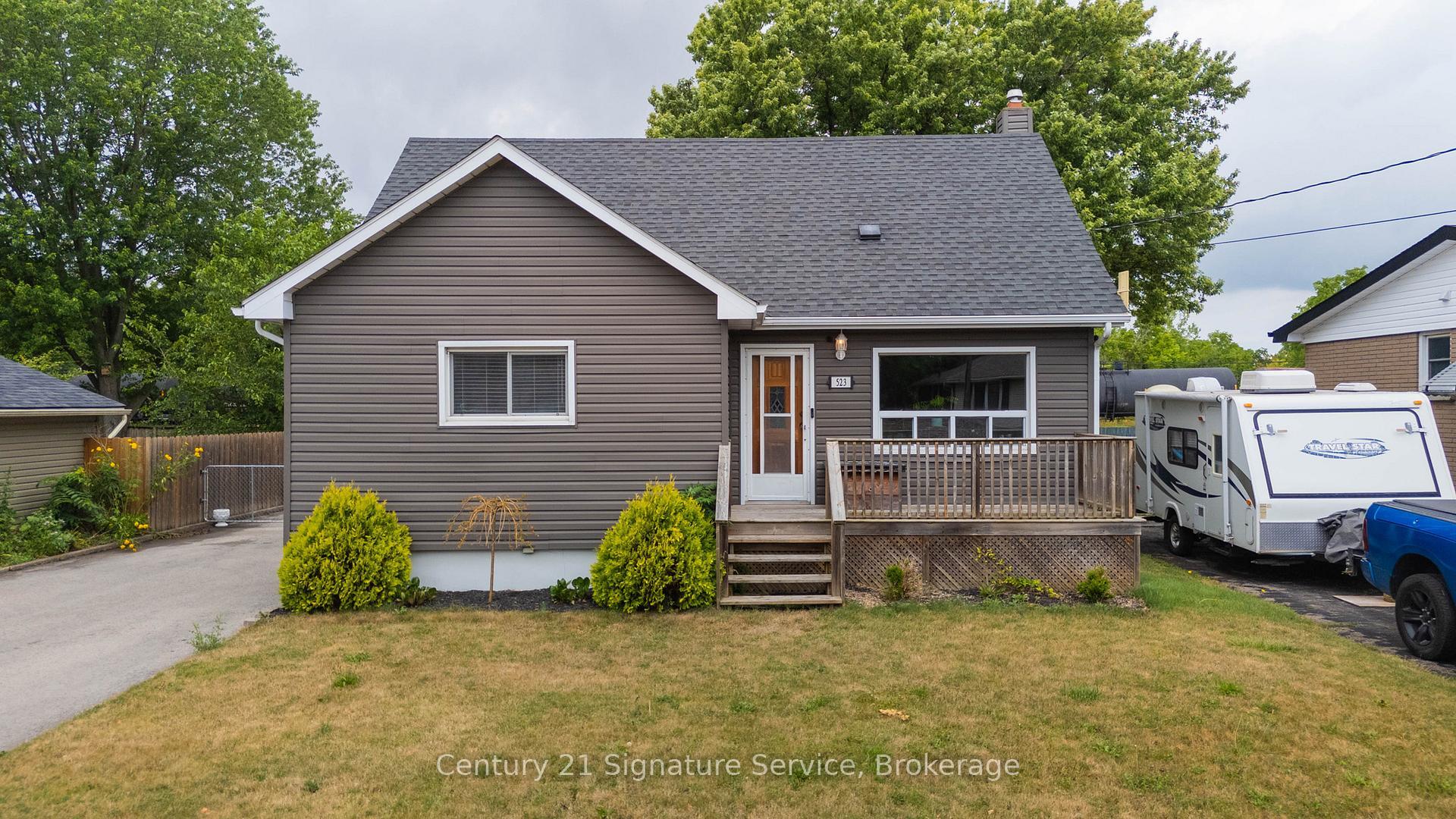 Property Photo: 523 Clarence Street ON L3K 3H3