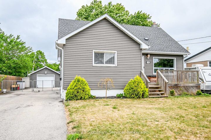 Photo de la propriété: 523 Clarence Street ON L3K 3H3
