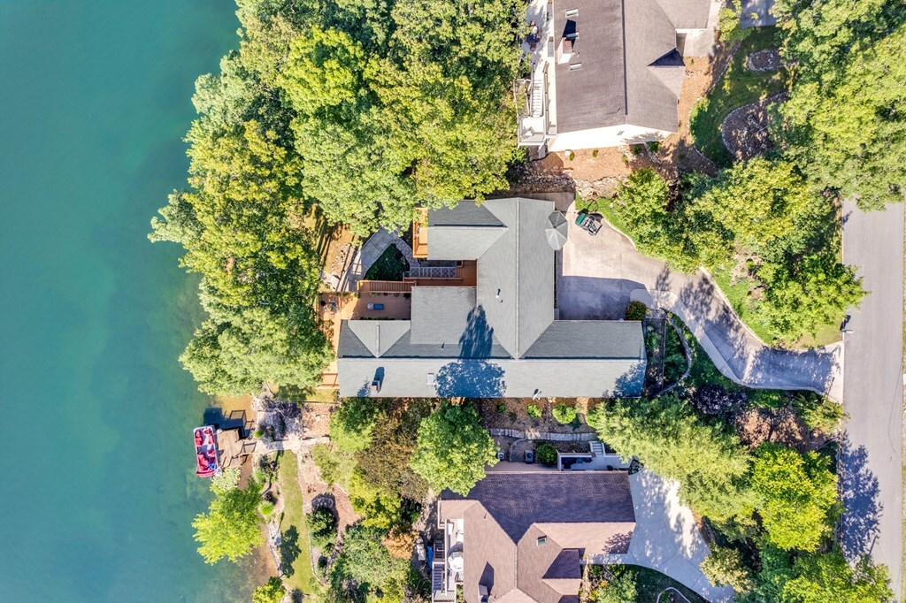 Property Photo: 43 Markham Ter TN 38558