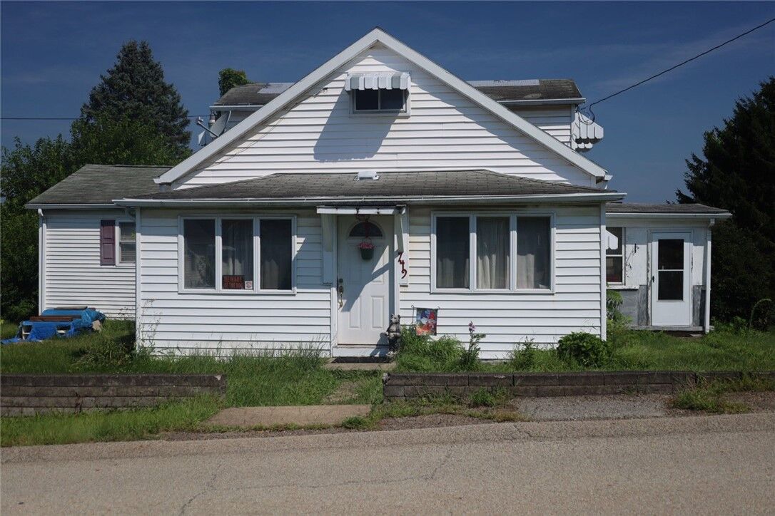 Property Photo:  749 Wilmington St  PA 15301 
