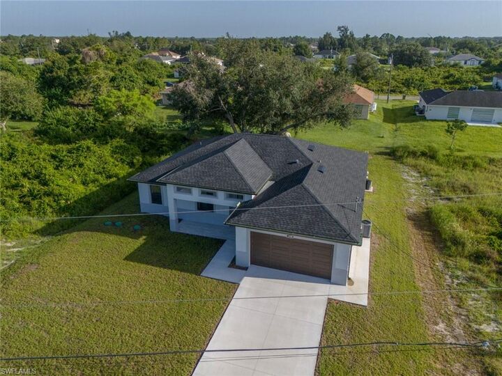 Property Photo:  3708 27th St SW  FL 33976 