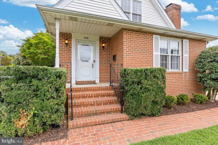 Property Photo:  408 Riverside Drive  VA 22401 