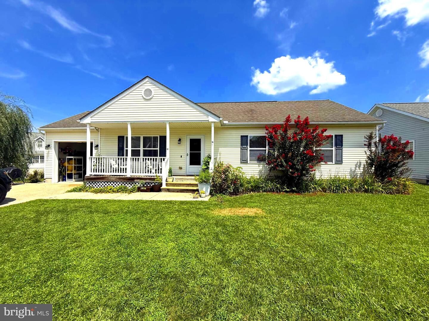 Property Photo:  11 Robinson Circle  DE 19973 