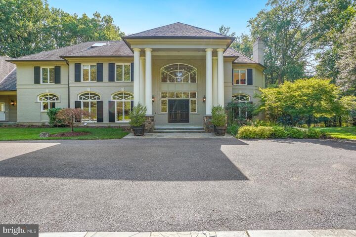 10823 Lockland Road  Potomac MD 20854 photo