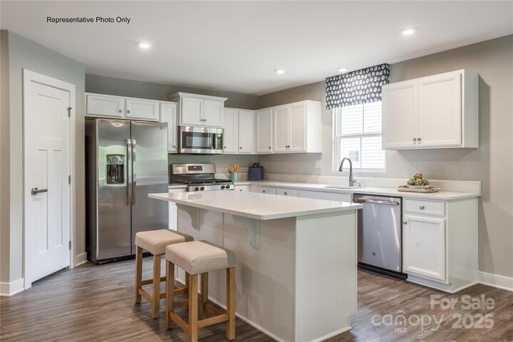 Property Photo:  204 Maggys Way 1411  SC 29728 