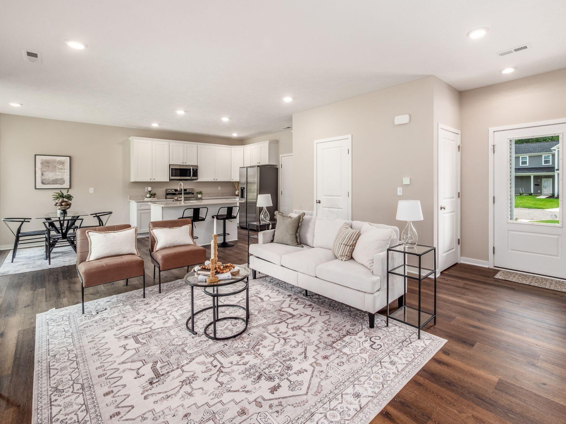 Property Photo: 429 Postle Boulevard OH 43228