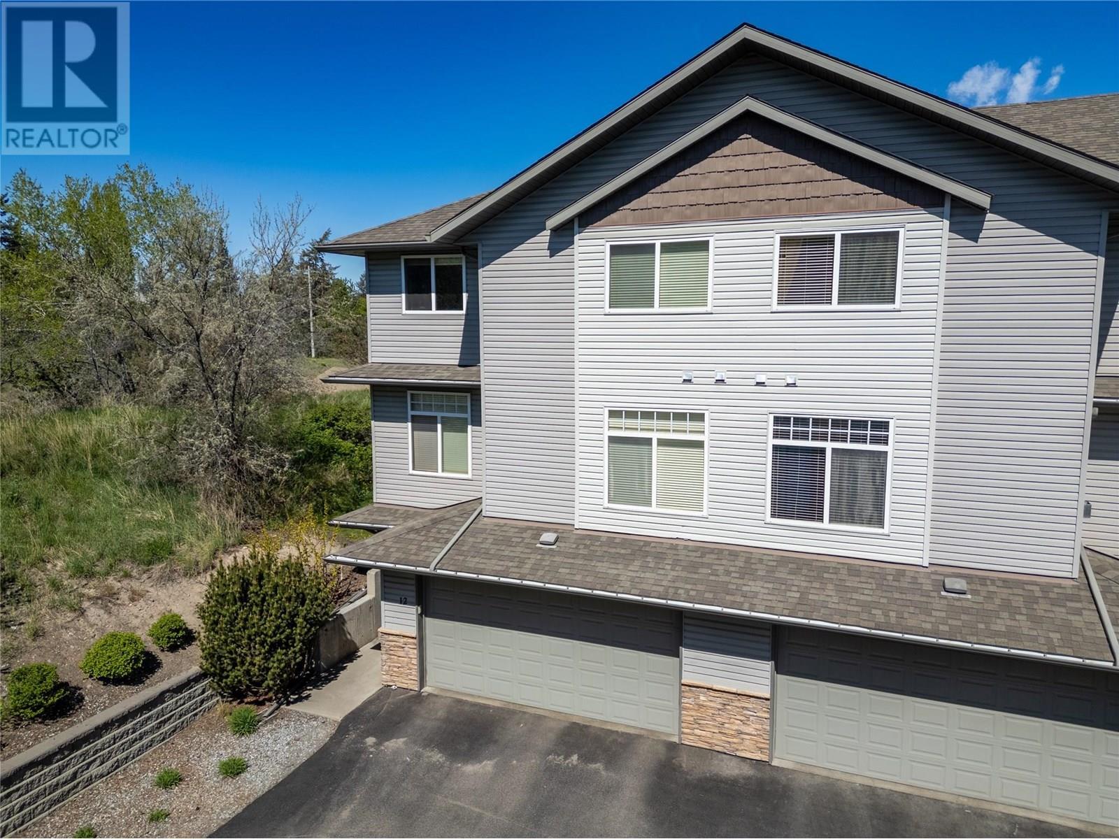 Property Photo:  2046 Robson Place 12  BC V2E 0A5 