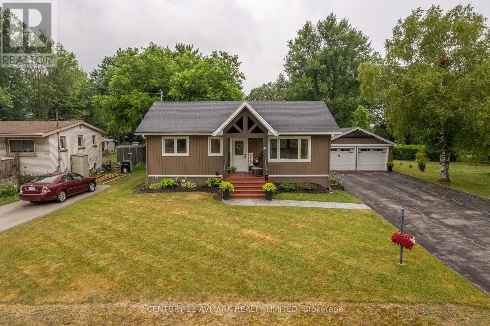 Photo de la propriété:  47 Coronation Drive South  ON L3K 3Z5 