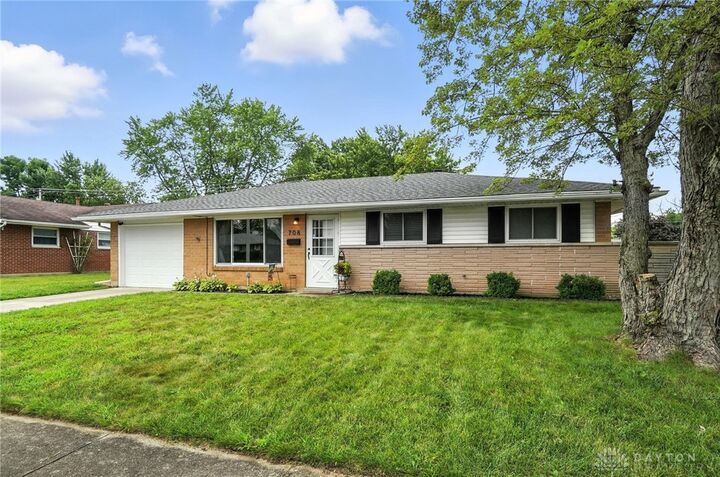 Property Photo: 708 Hile Lane OH 45322