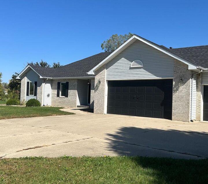 Property Photo: 1332 Deercreek IA 50548