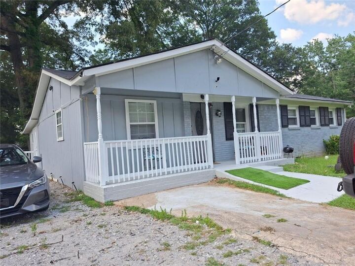 Property Photo: 6643 Westfield Drive GA 30274
