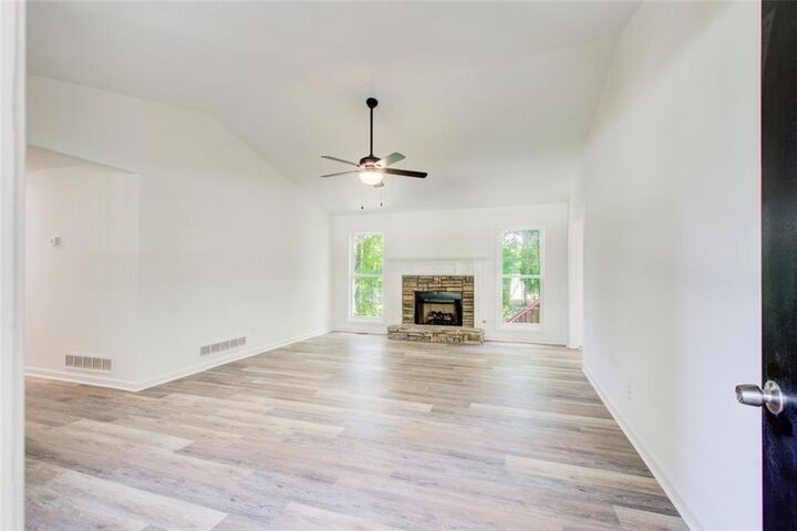 Property Photo: 134 Summer Lake Drive GA 30157