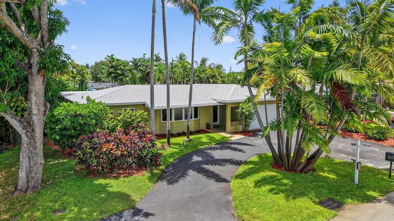Property Photo: 380 NW 35th Ct FL 33309