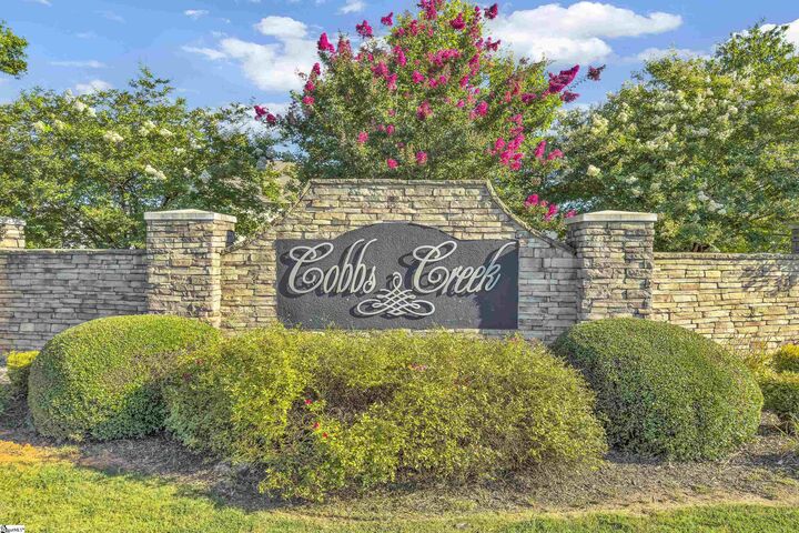 Property Photo: 243 Castleton Circle SC 29316