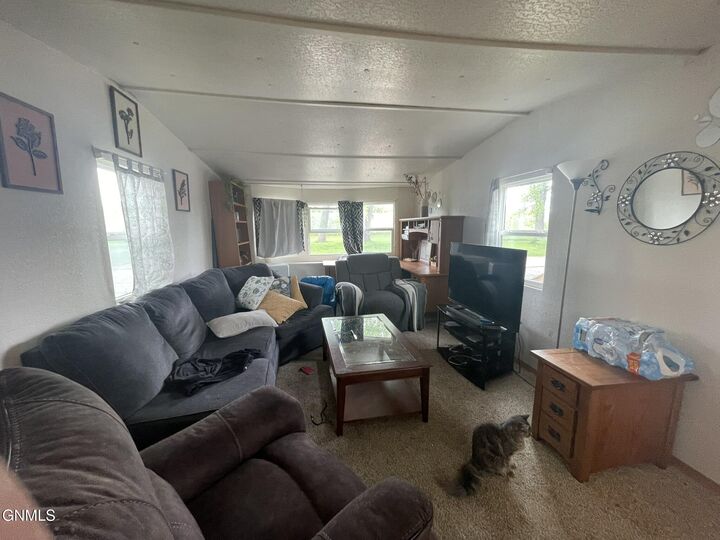 Property Photo: 703 6th Avenue SE D12 ND 58554