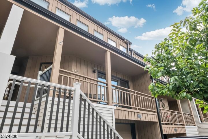Property Photo:  420 Stephanie Dr  NJ 07006 