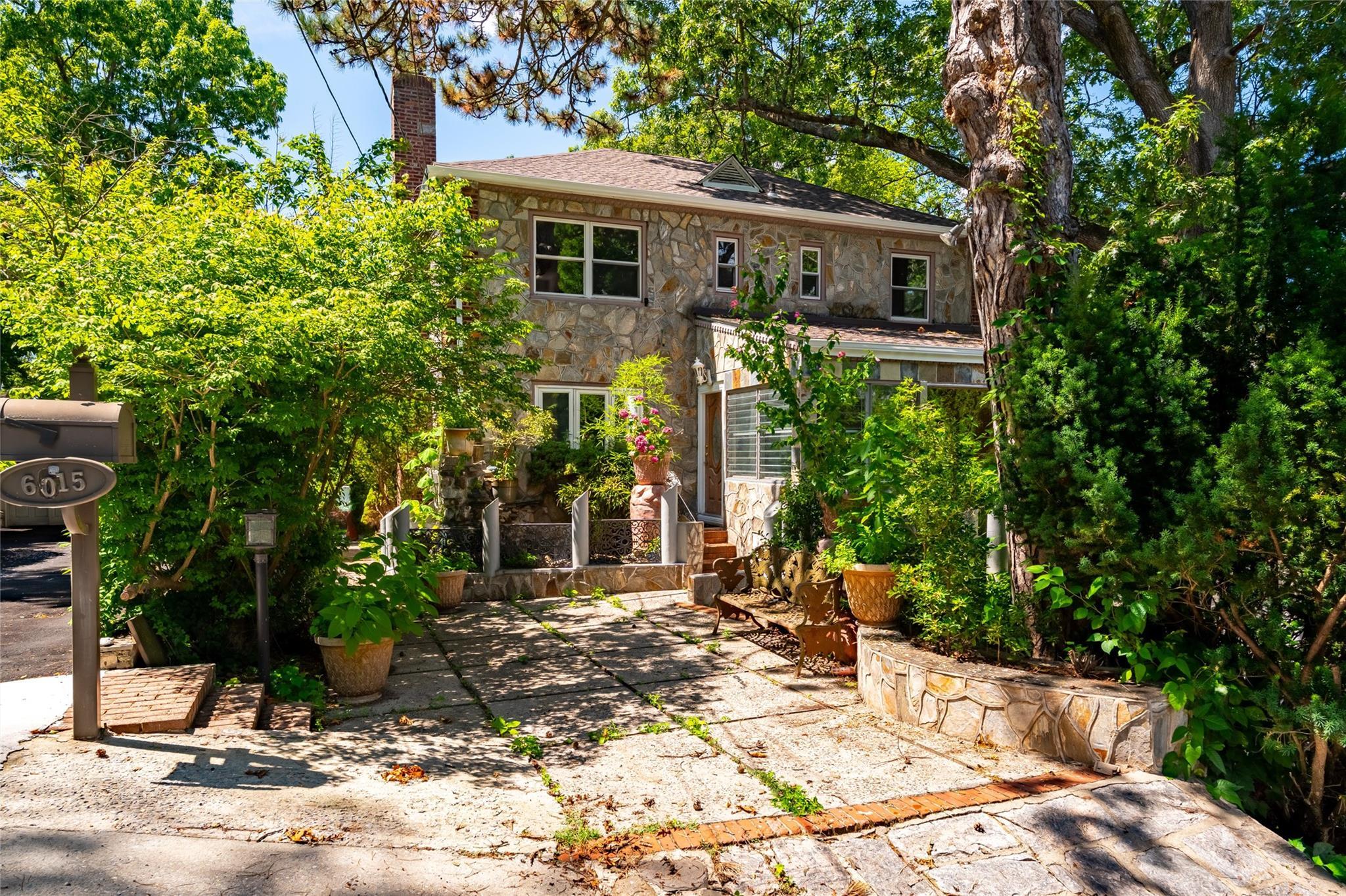 Property Photo: 6015 Independence Avenue NY 10471