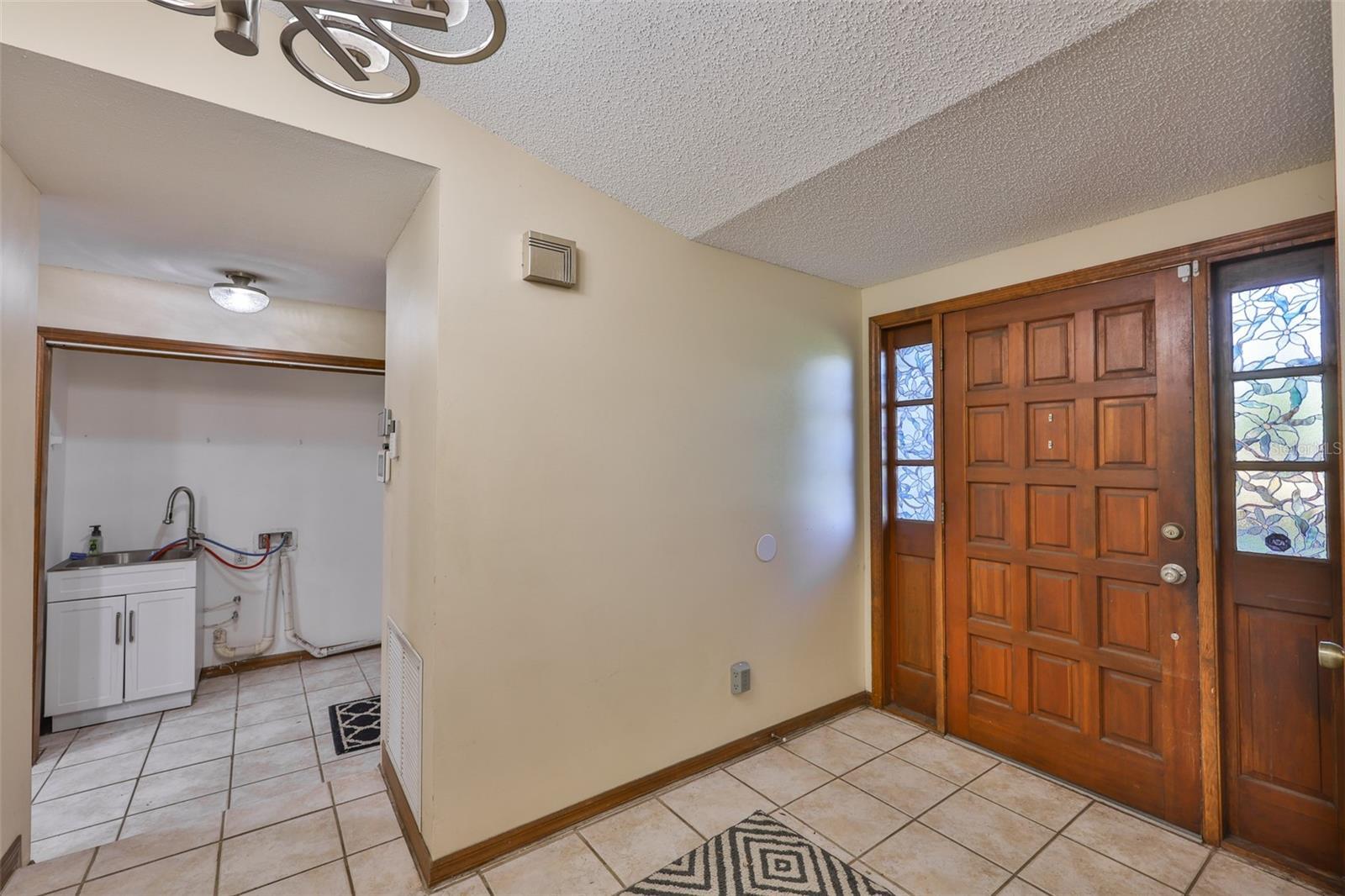 Property Photo: 102 Cash Drive FL 33584