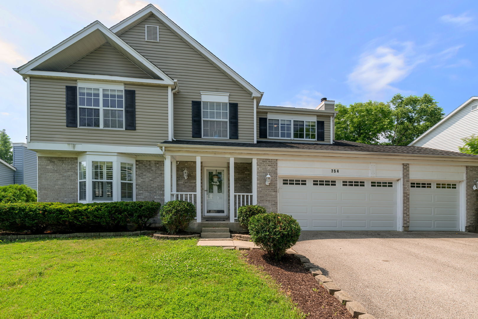 754 Huntington Drive  Carol Stream IL 60188 photo