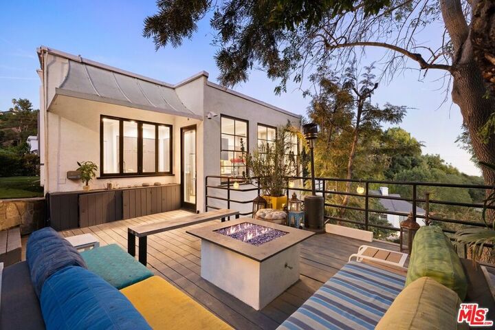 Property Photo: 9314 Lloydcrest Drive CA 90210