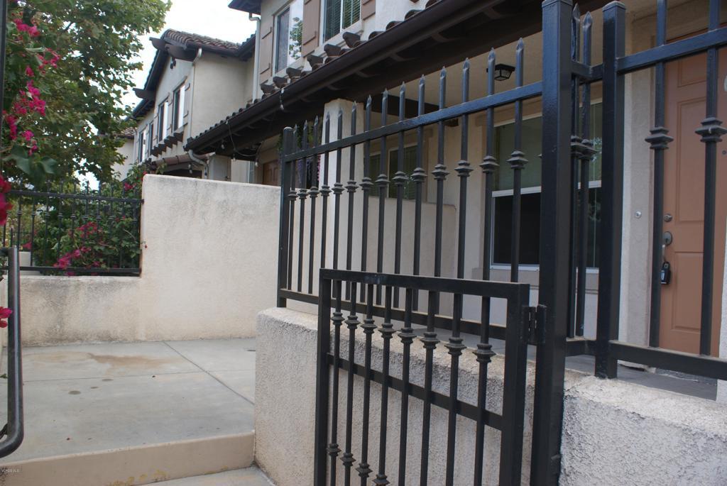 Property Photo: 202 Via Antonio CA 91320