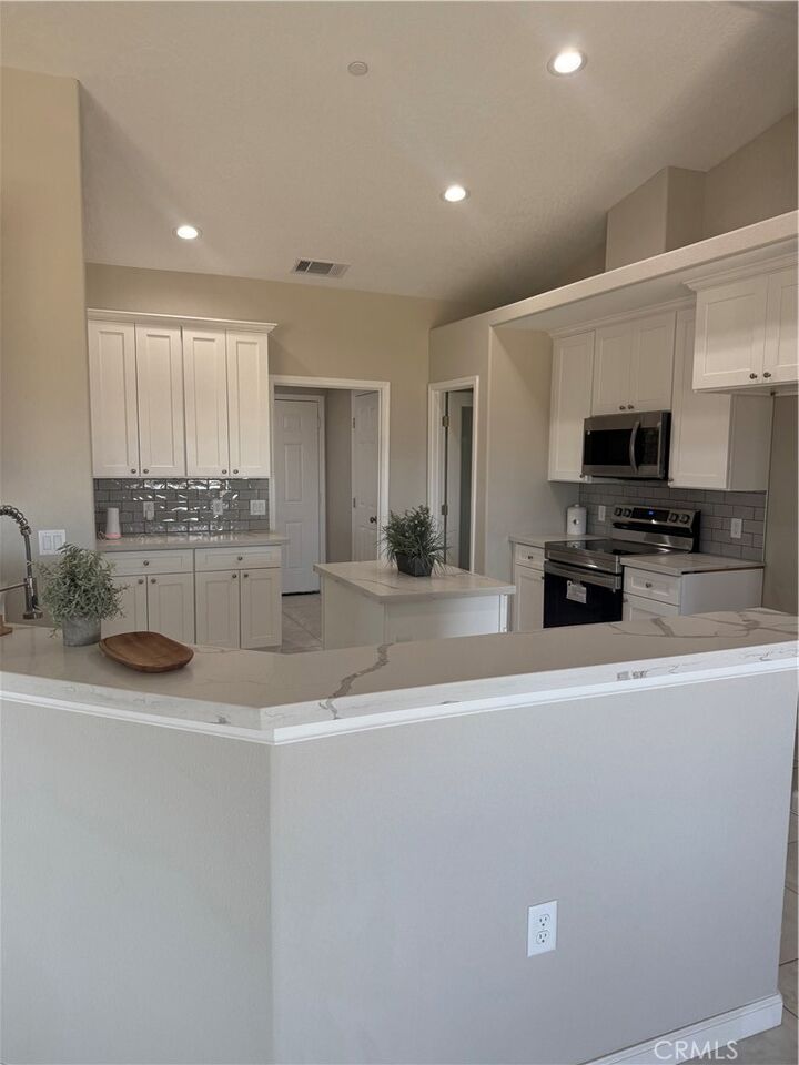 Property Photo: 8569 Oakwood Avenue CA 92345