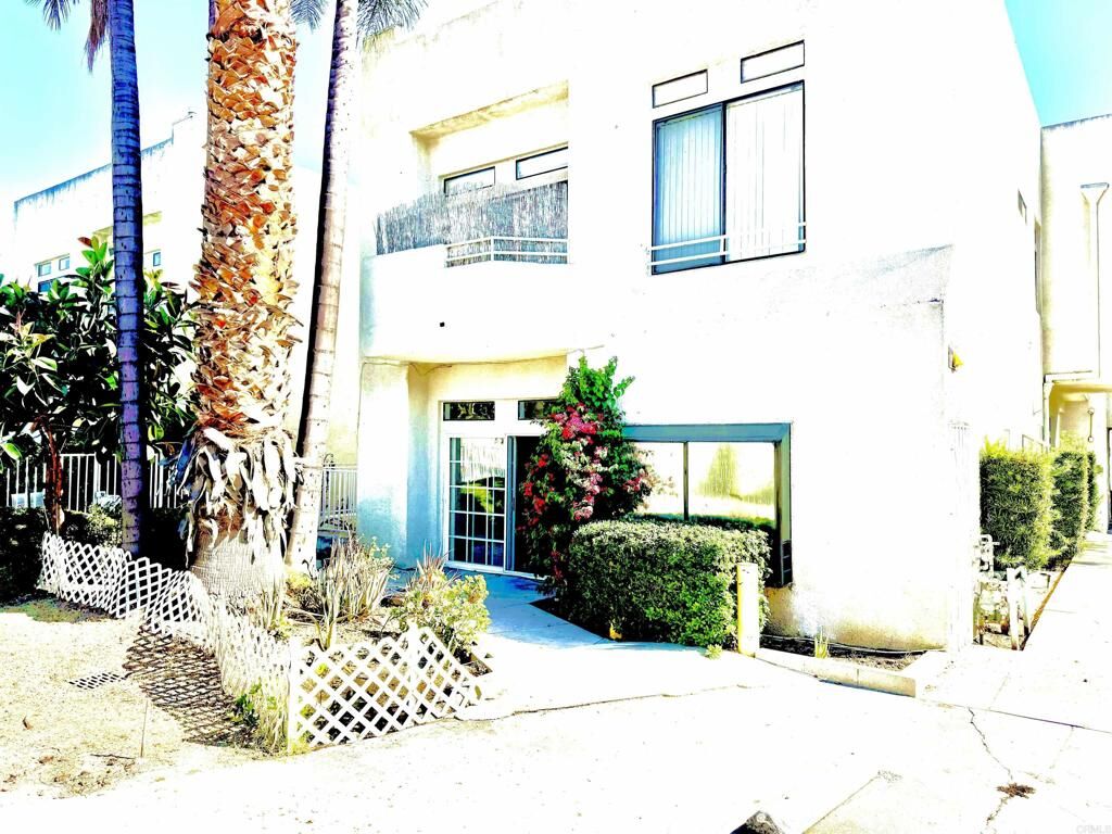 Property Photo:  20920 Community Street 7  CA 91304 