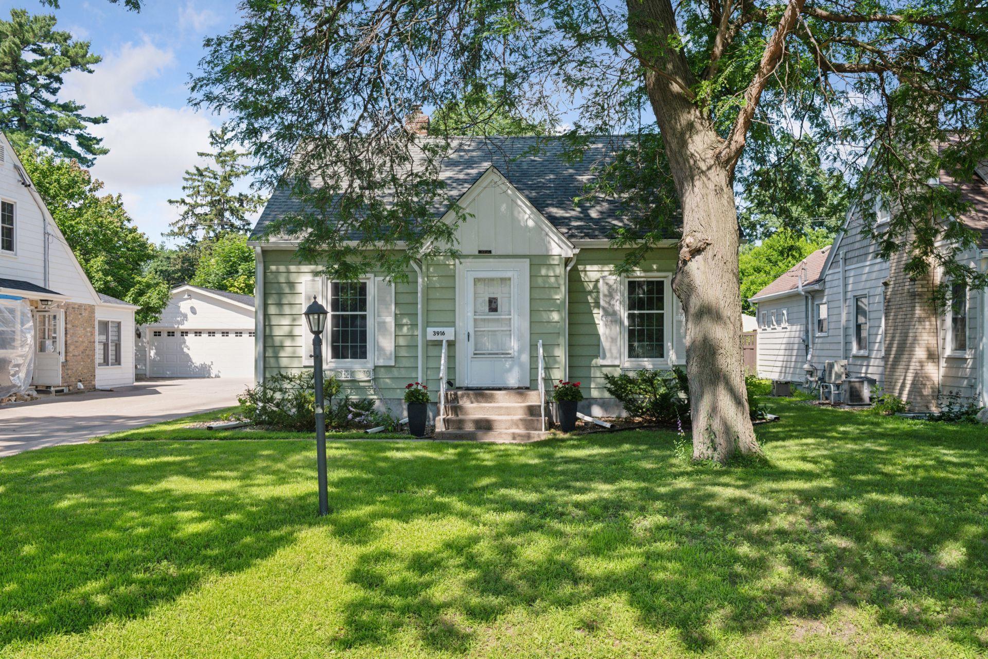 3916 Yosemite Avenue S  Saint Louis Park MN 55416 photo