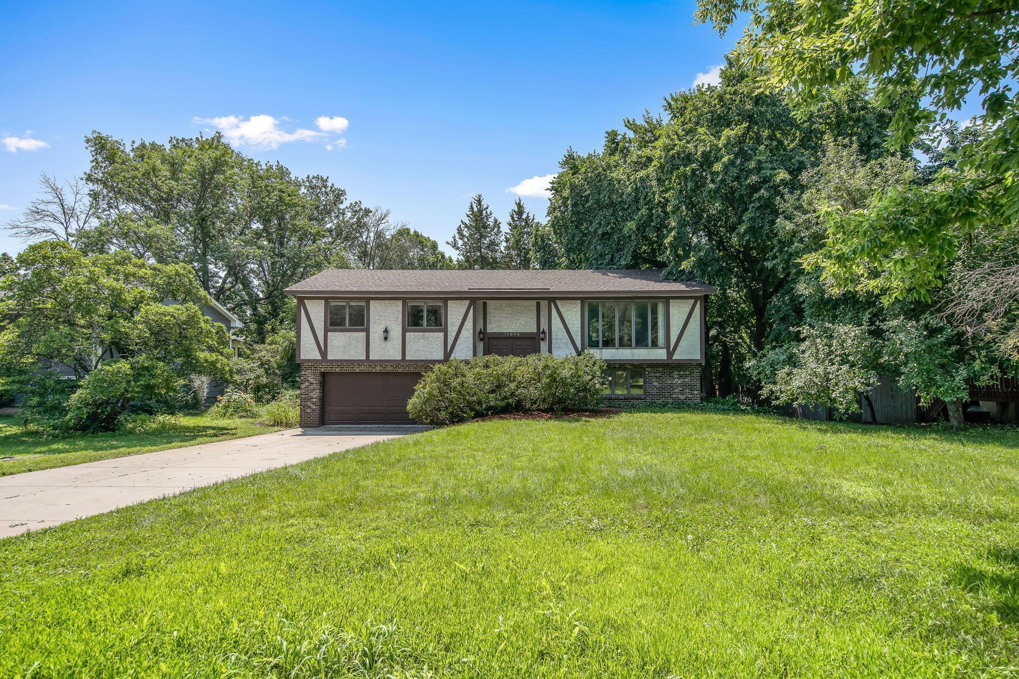 Property Photo: 12605 26th Avenue N MN 55441