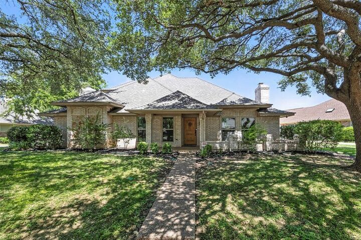 Property Photo:  7324 Fuller Circle  TX 76133