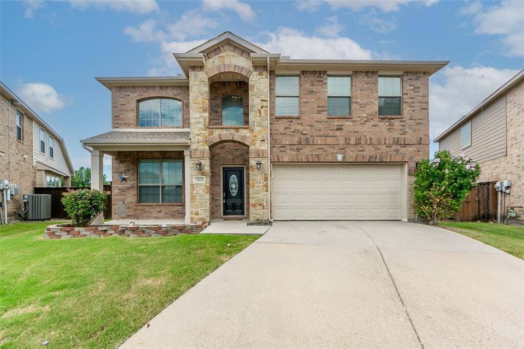 Property Photo: 3820 Copper Ridge Drive TX 75070