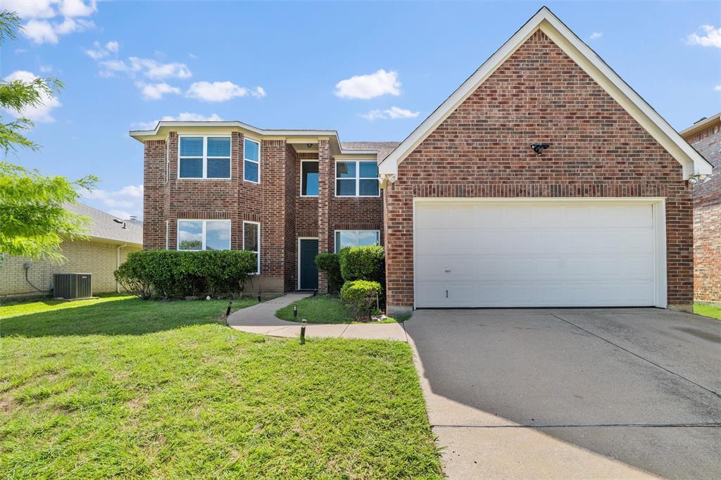 Property Photo: 7000 Snowy Owl Street TX 76002