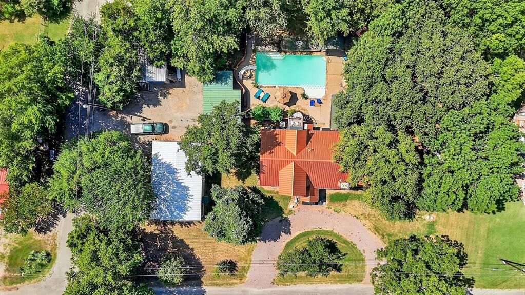 Property Photo:  150 Lockwood Drive  TX 75020 