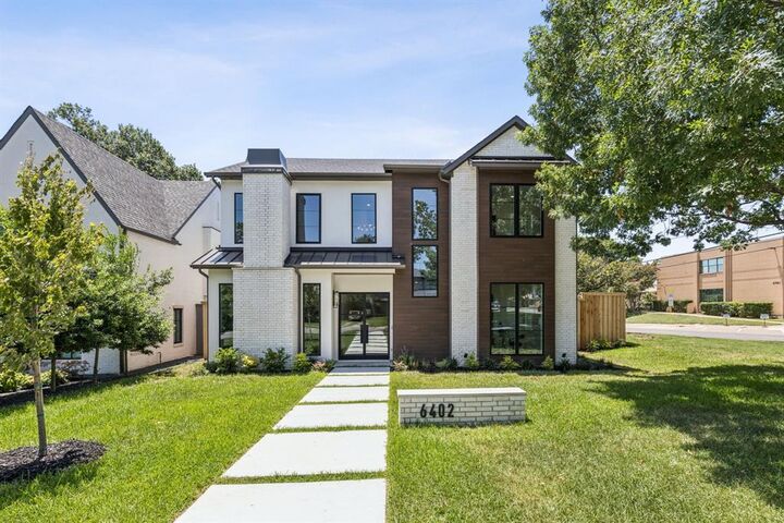 Property Photo: 6402 Kenwood Avenue TX 75214