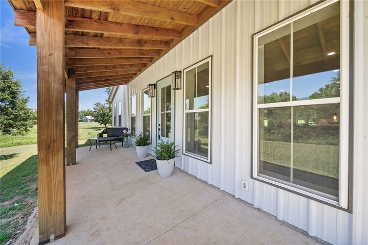 Property Photo: 12130 Farrar Road AR 72713