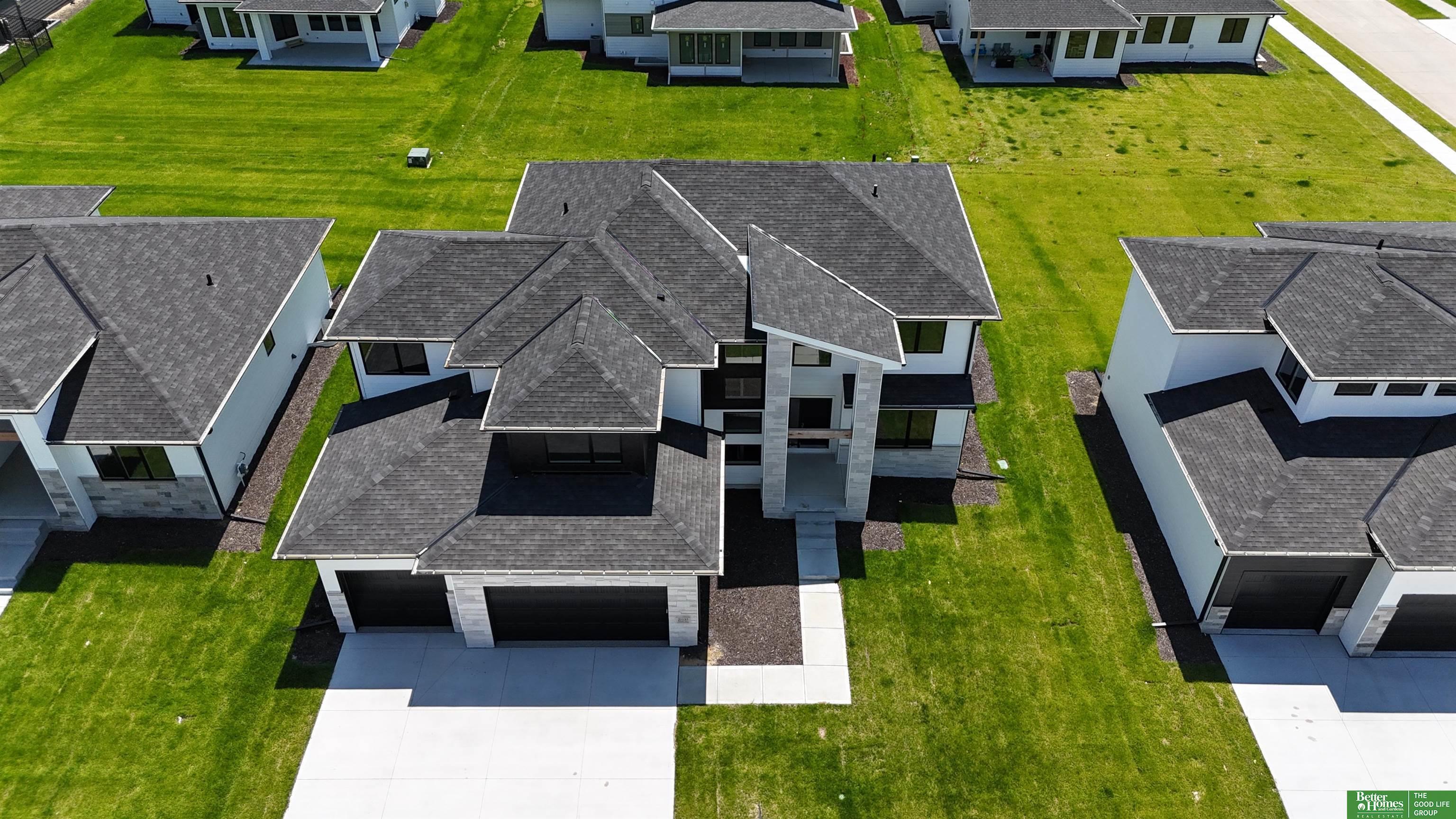 Property Photo:  21137 Ellison Avenue  NE 68022 