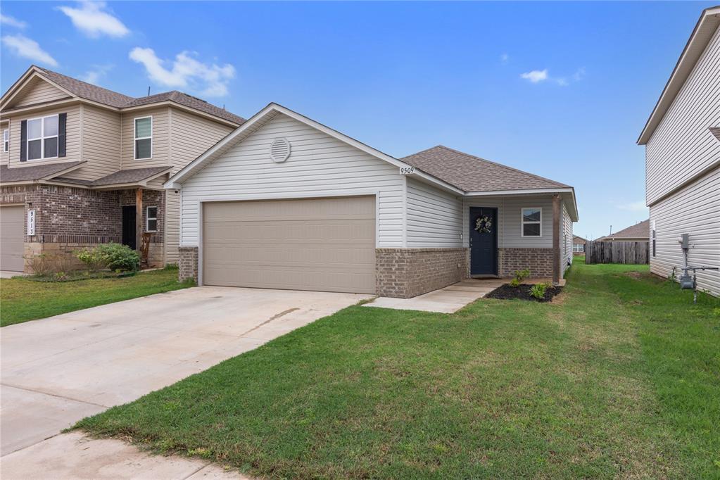 Property Photo: 9509 NW 118 Street OK 73099