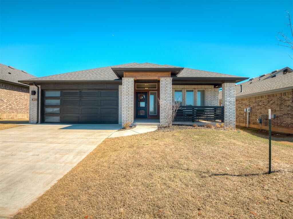 Property Photo: 428 Vista Drive OK 73099