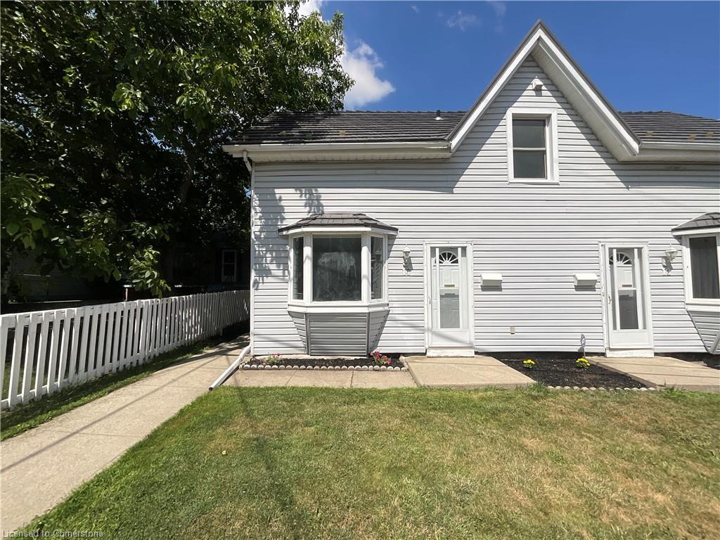 Photo de la propriété: 14 Elm Avenue ON L8G 2W1