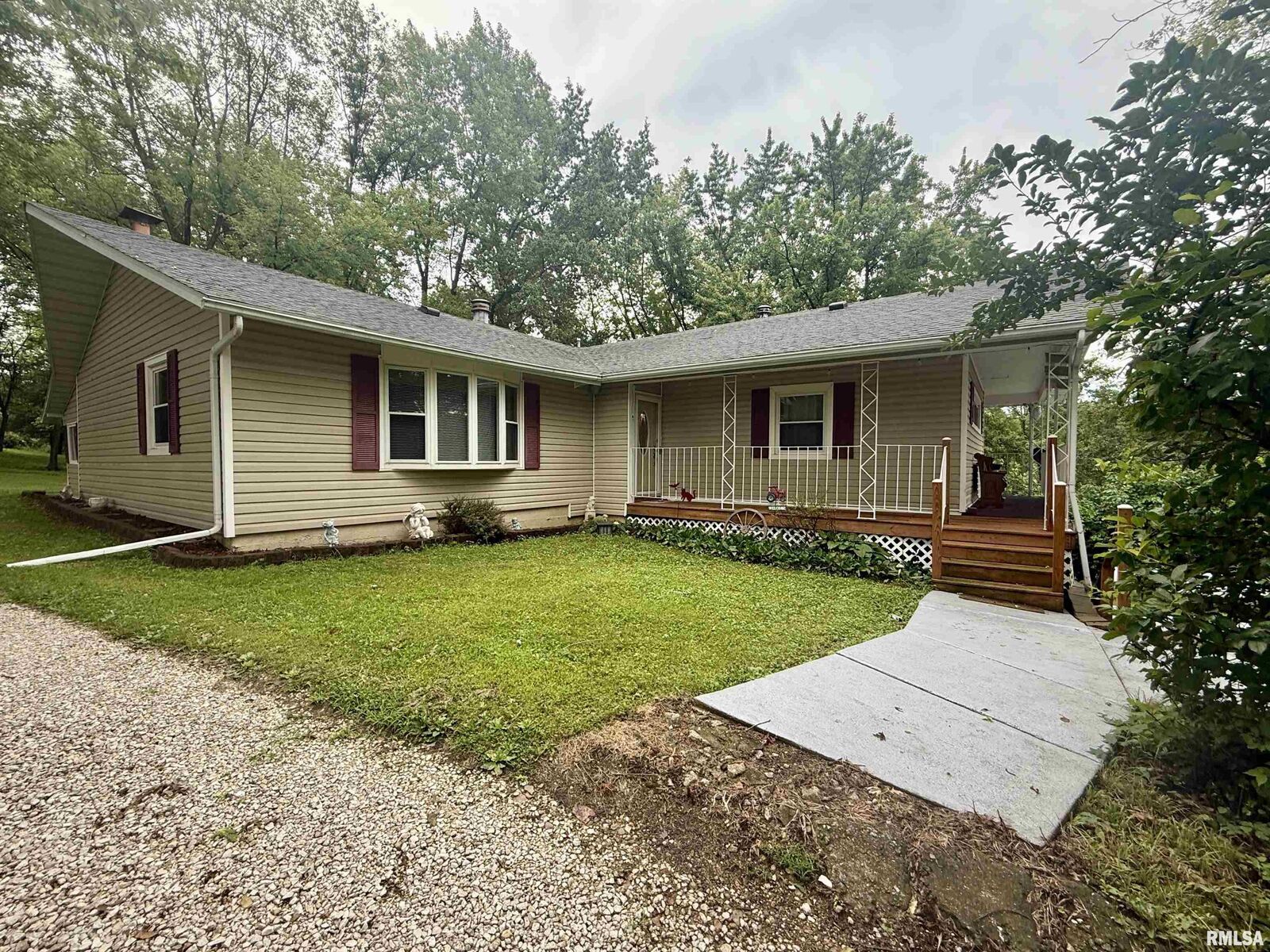 Property Photo: 757 Knox Rd 1025 E Road IL 61436