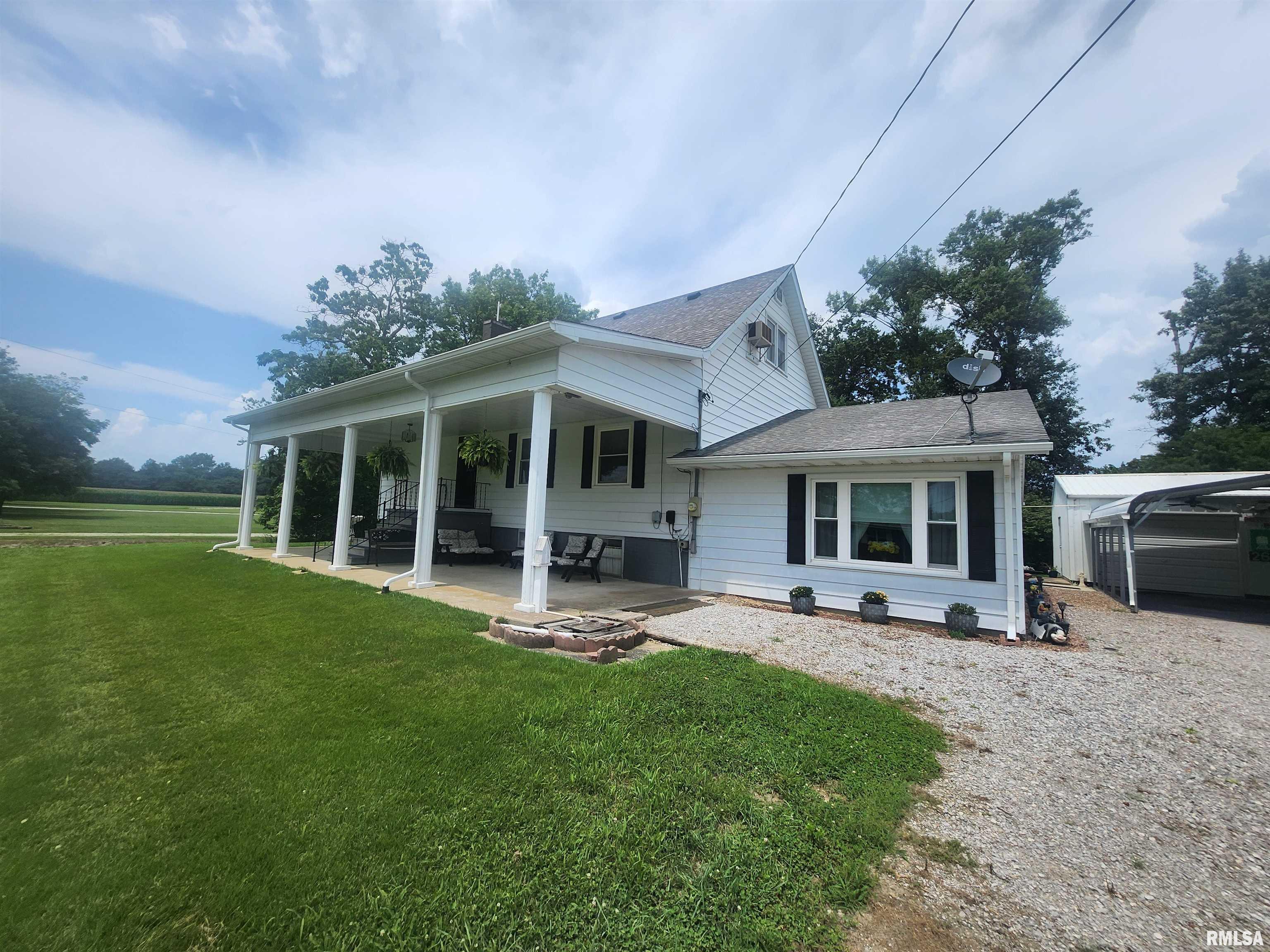 7655 Hardscrabble Road  Duquoin IL 62832 photo