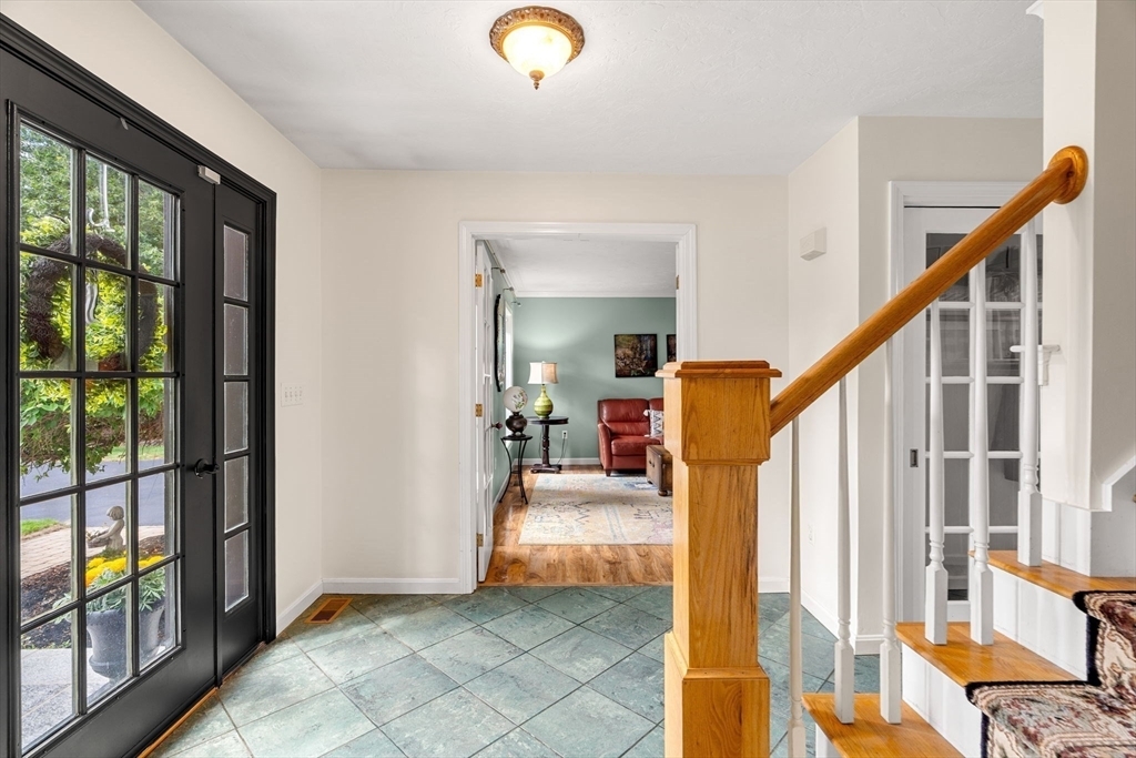 Property Photo: 15 Catherines Way MA 01464