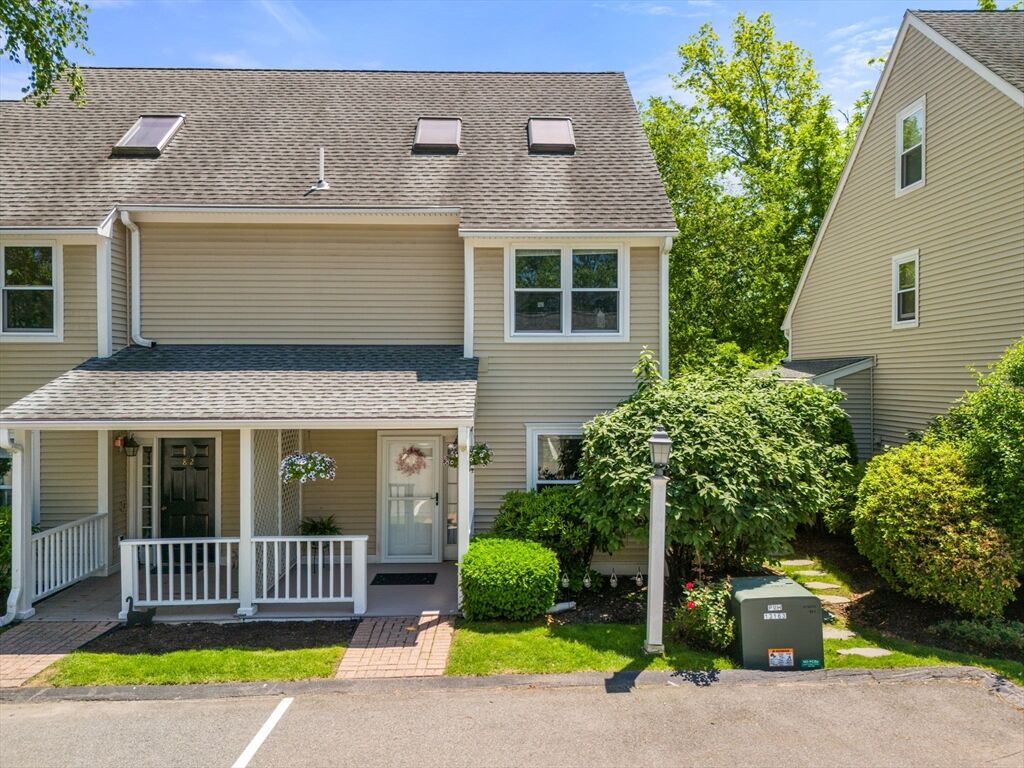 Property Photo:  81 Hammond Place 81  MA 01801 