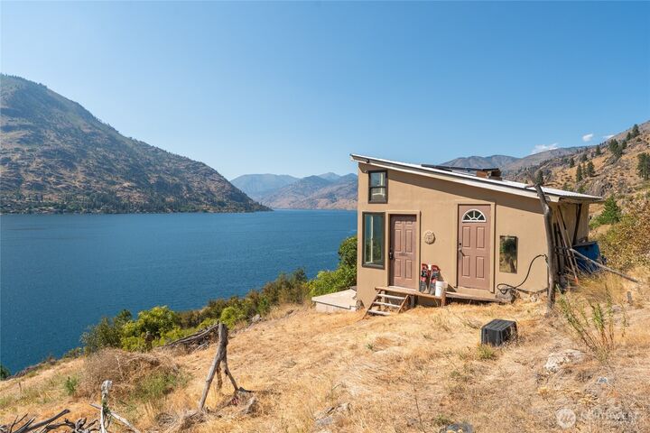Property Photo:  2570  Emerson Acres Road  WA 98831 