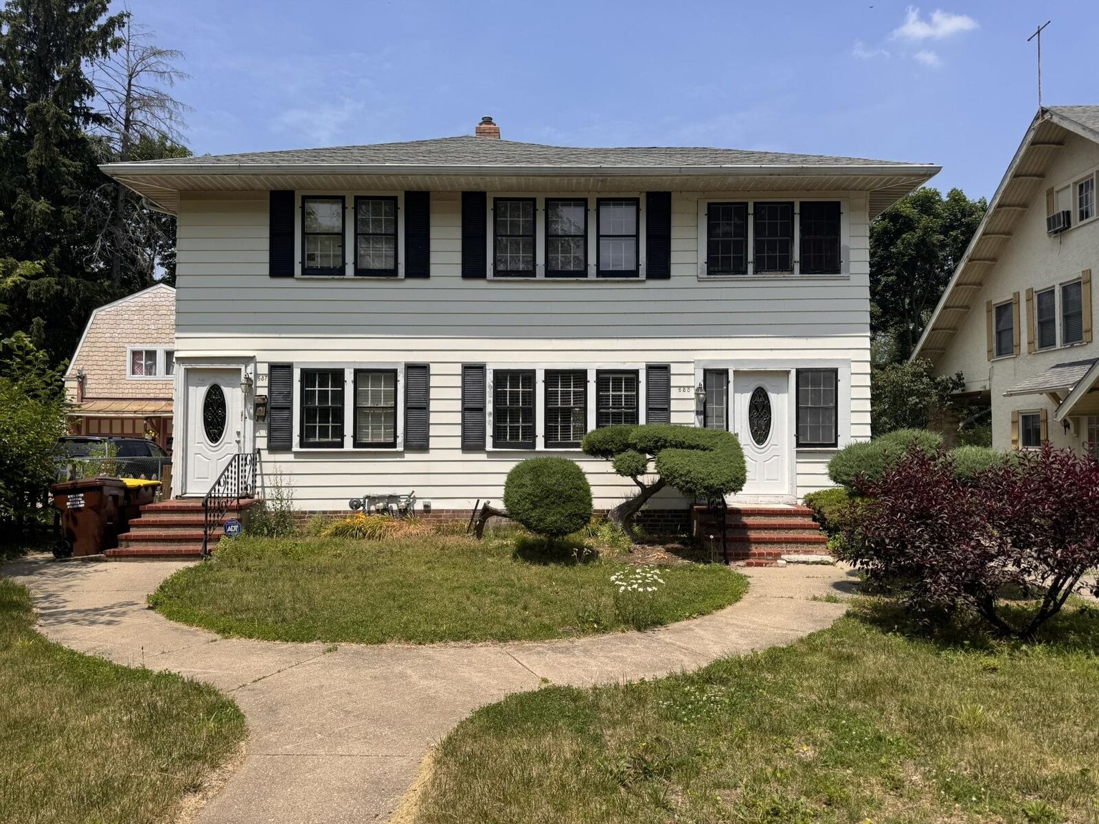 Property Photo: 635 Garfield Avenue IL 61103