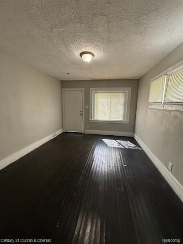 Property Photo: 15904 Muirland Street MI 48238