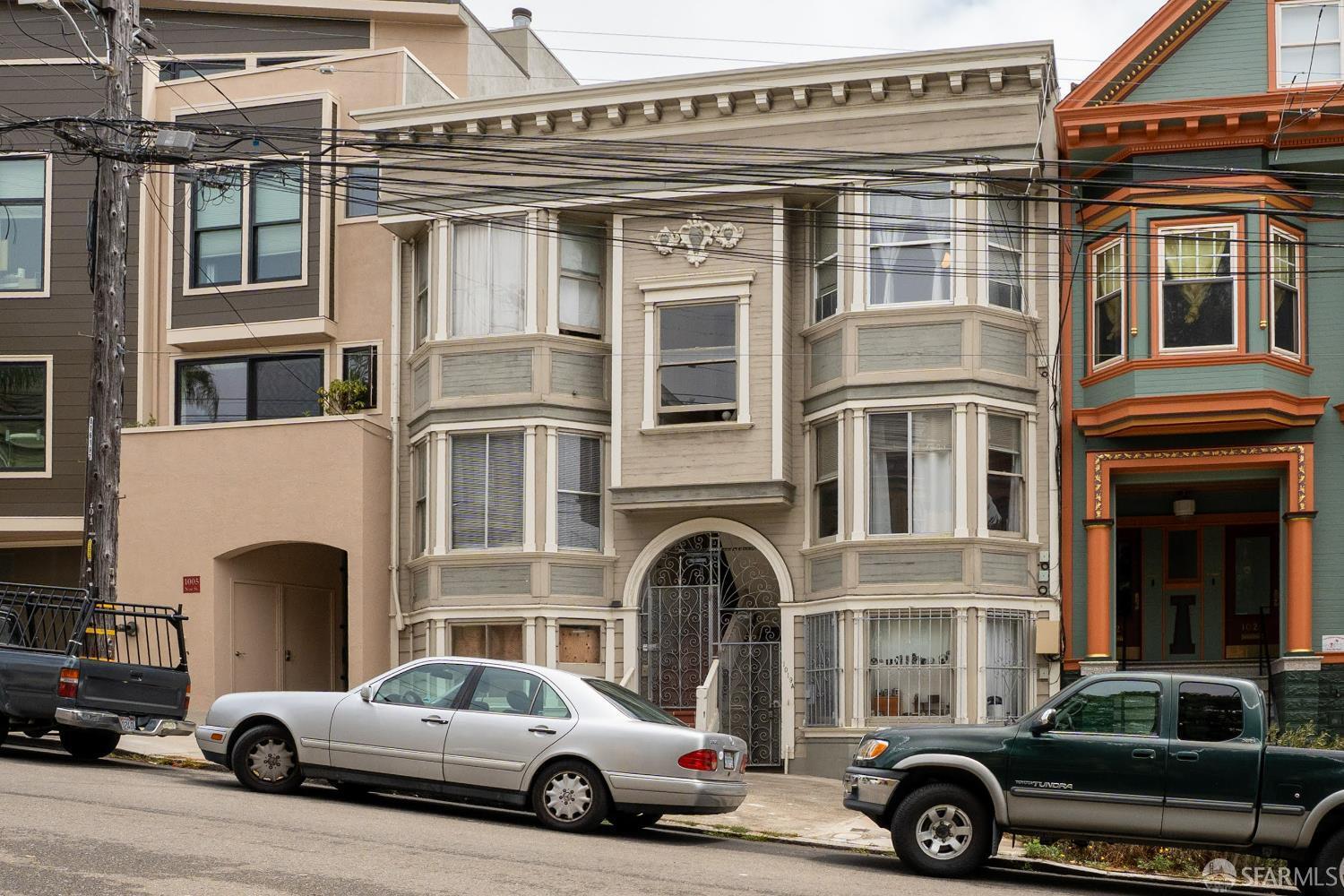 Property Photo:  1013-1019A Noe Street  CA 94114 