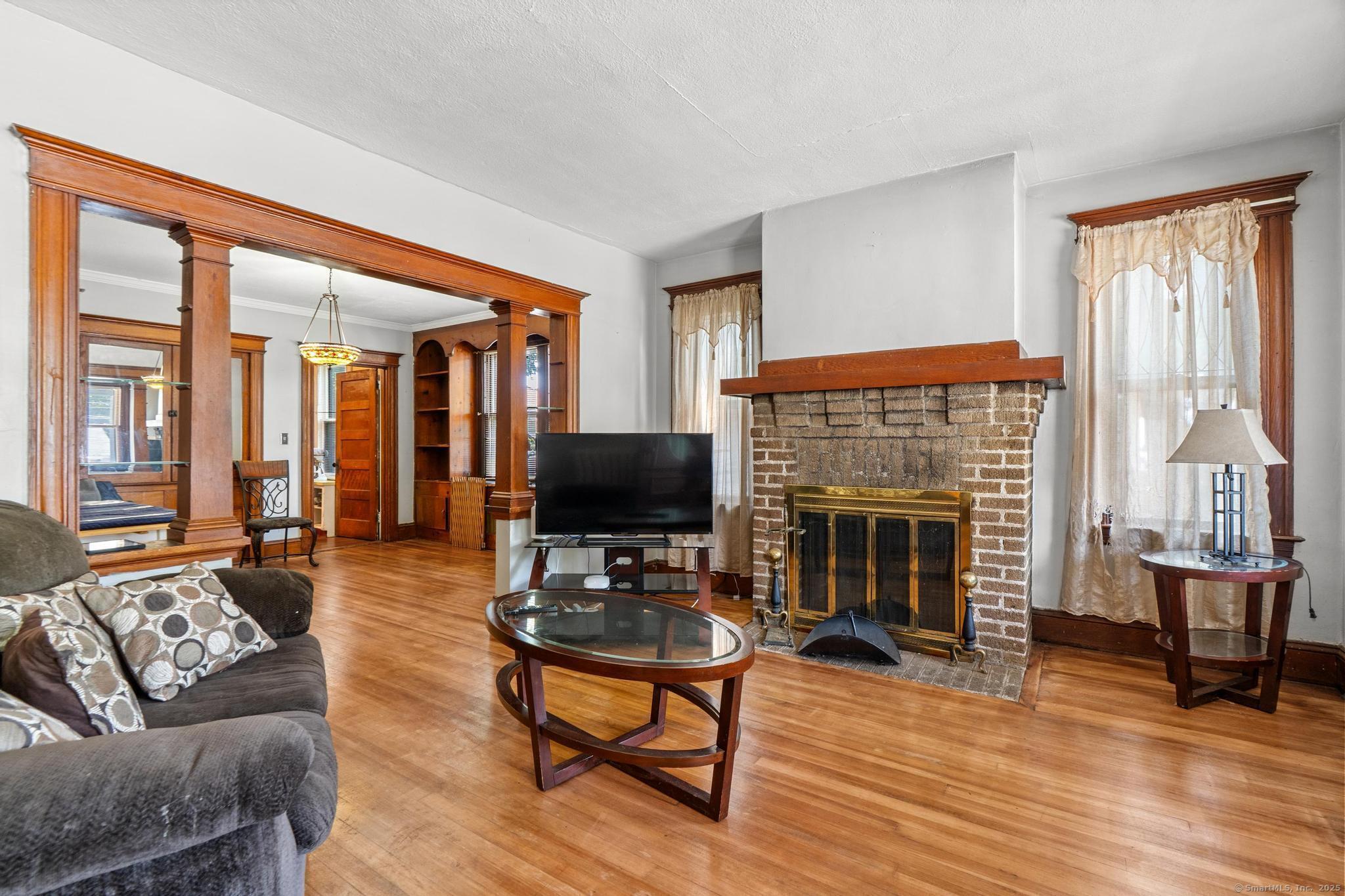 Property Photo:  390 Hillside Avenue  CT 06106 