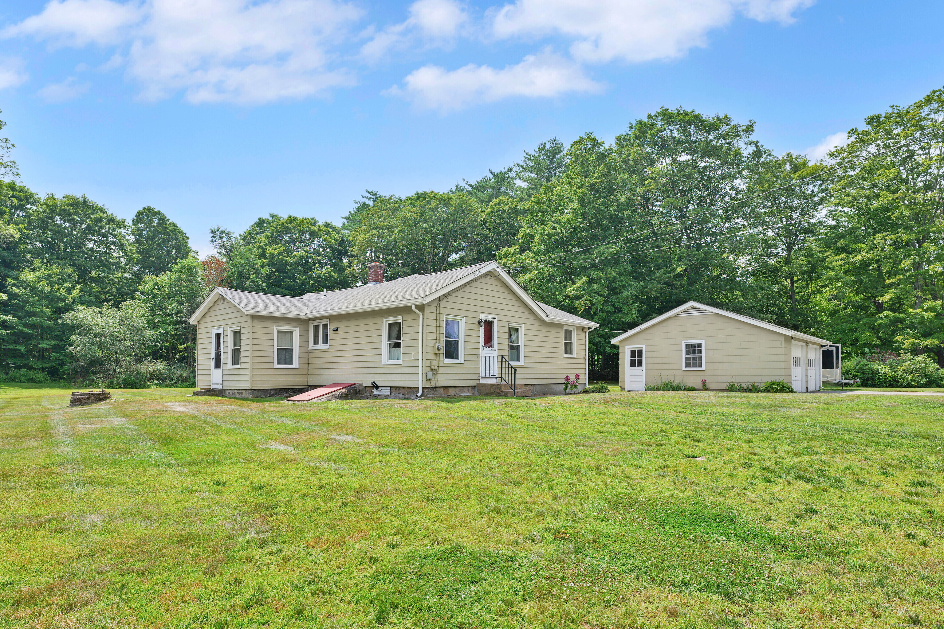 Property Photo:  23 Patten Road  CT 06076 