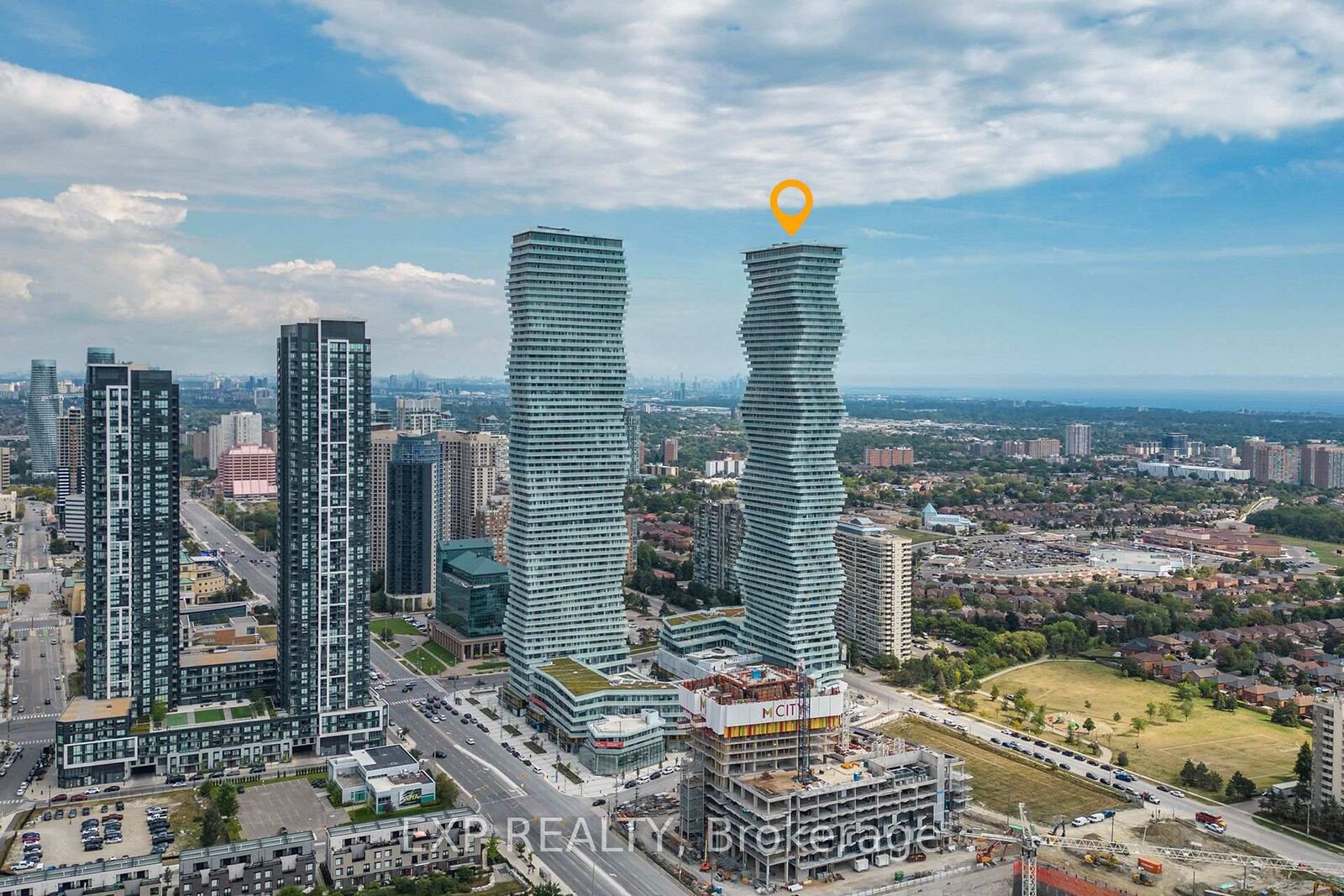 Property Photo:  3883 Quartz Road 3912  ON L5B 0M4 